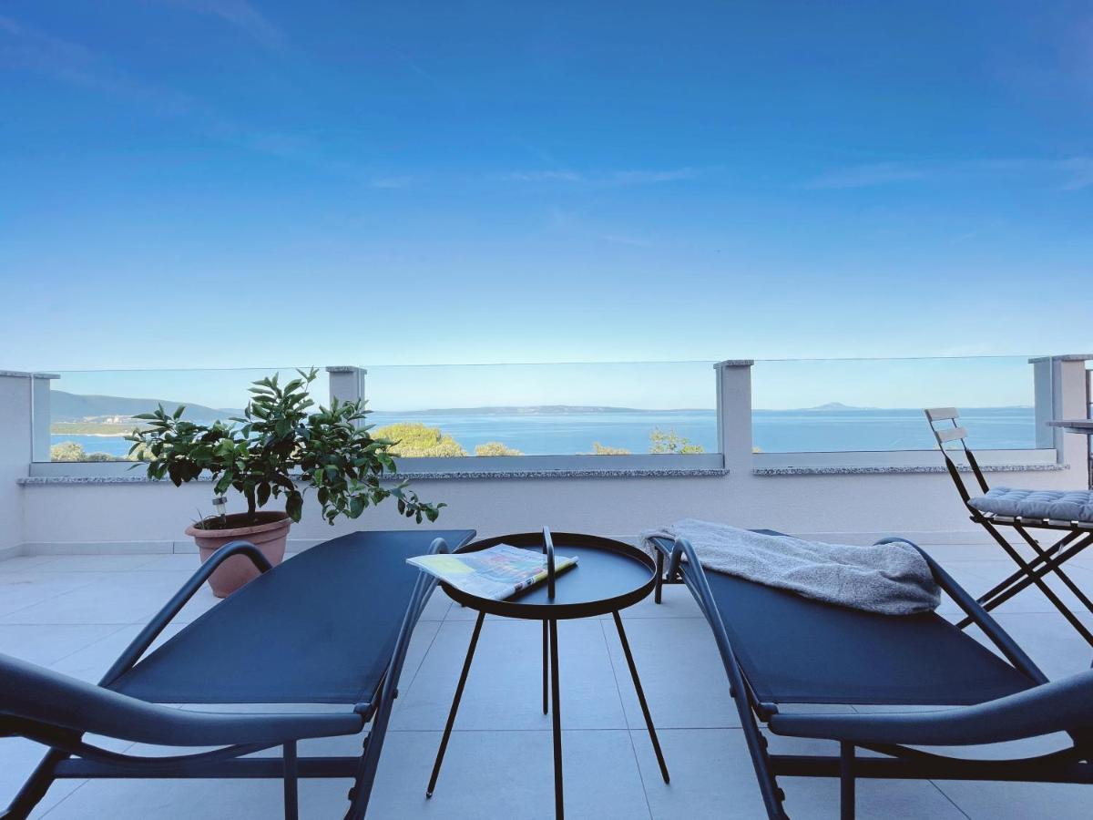 Apartment Seagreen Retreat Peruski Bagian luar foto